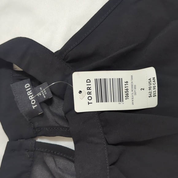 NWT Torrid Sleeveless Mockneck Tank, Color Black Size 2X - Picture 15 of 16